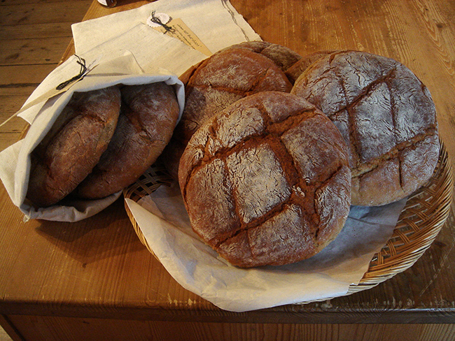Schmackhaftes vom Hof - Brot